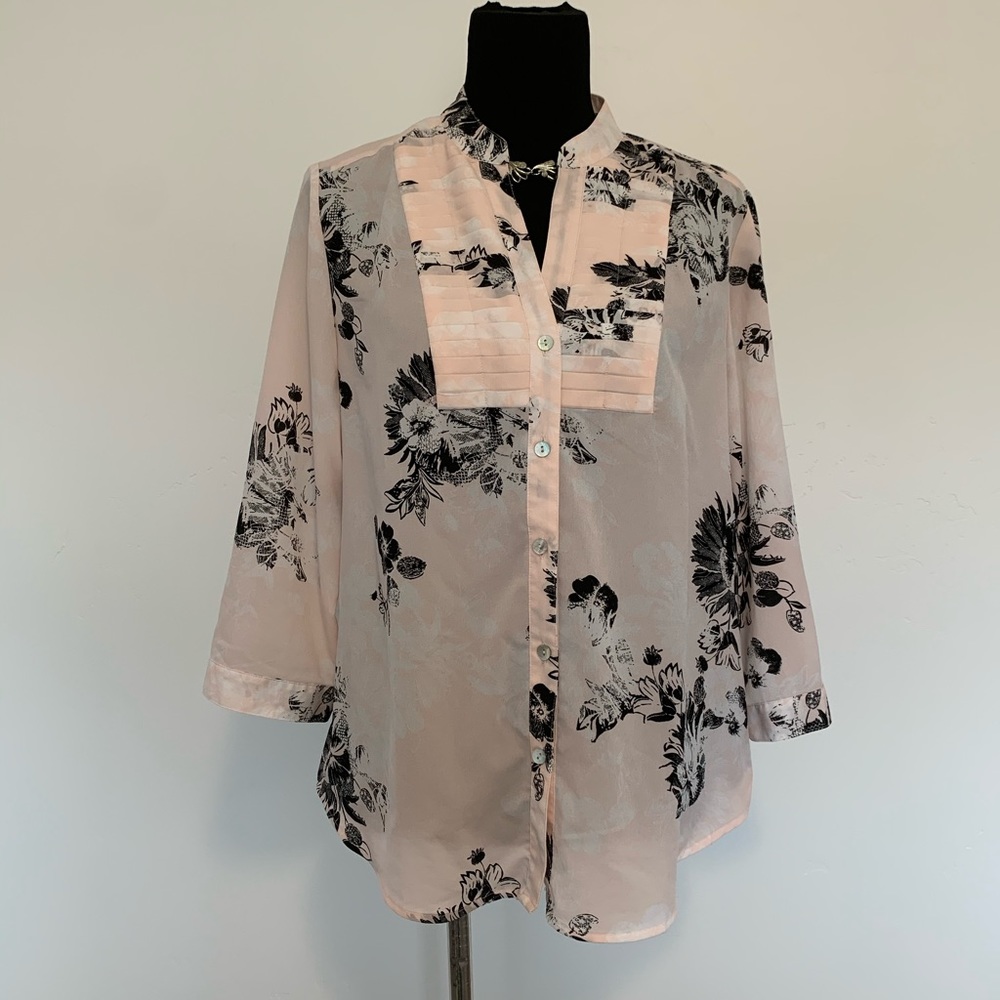 Baby pink floral button up